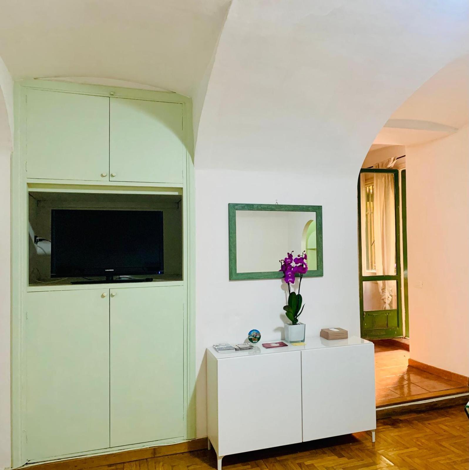 Vacanze Romane Colosseo Apartamento *